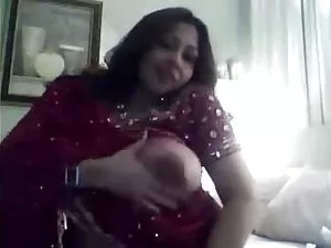 Marketa स्ट्रिप्स और ...