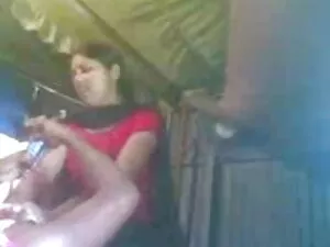 मोहक फूहड़ सेक्सी फि ...