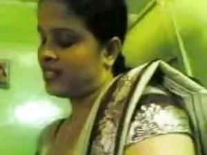 सुंदर चेहरा वह पुरुष ...