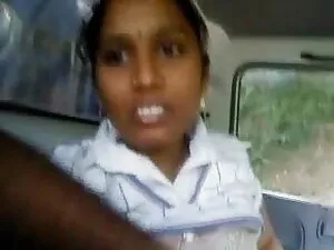 हॉट बेब एक विशाल चेह ...