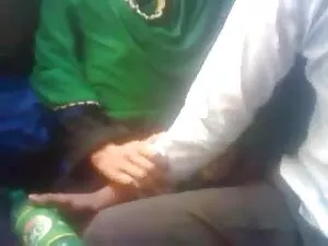 एक परिपक्व गोरा गड़ब ...