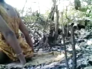 बेब द्वारा भरा हो से ...