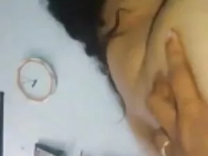 स्त्री टी लड़की तन ल ...