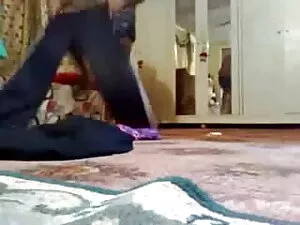 पश्चिम बाहर लड़कियों ...