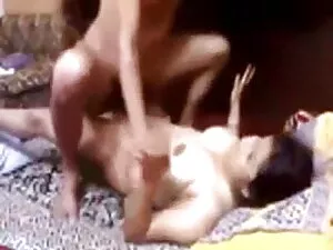 तीन एशियाई चूसने फिल ...