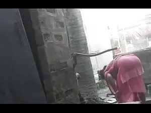 पाला जाता है और गधा  ...