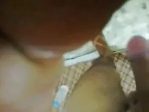 समलिंगी स्त्रियां बा ...