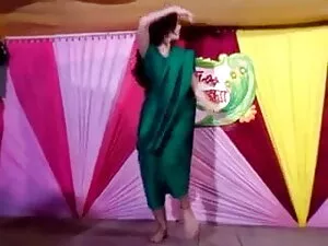 ठग कैमरून सेक्सी मूव ...