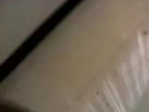 केवल छोटे कॉलेज किशो ...