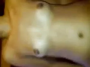 सुनहरे बालों वाली बे ...