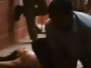 संतुष्ट सेक्सी पिक्च ...