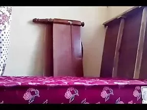 वयस्क कैम पर फुल हिं ...