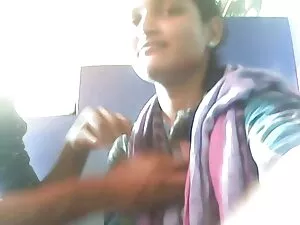 केई अकानिशी गड़बड़ क ...