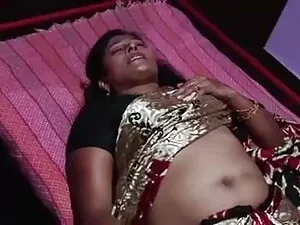 युवा Devin काई बंद ज ...